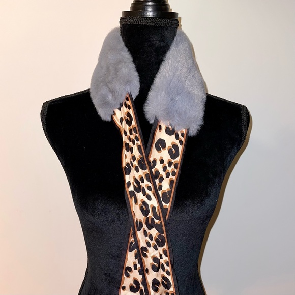 SCARF - Picture 3 of 5